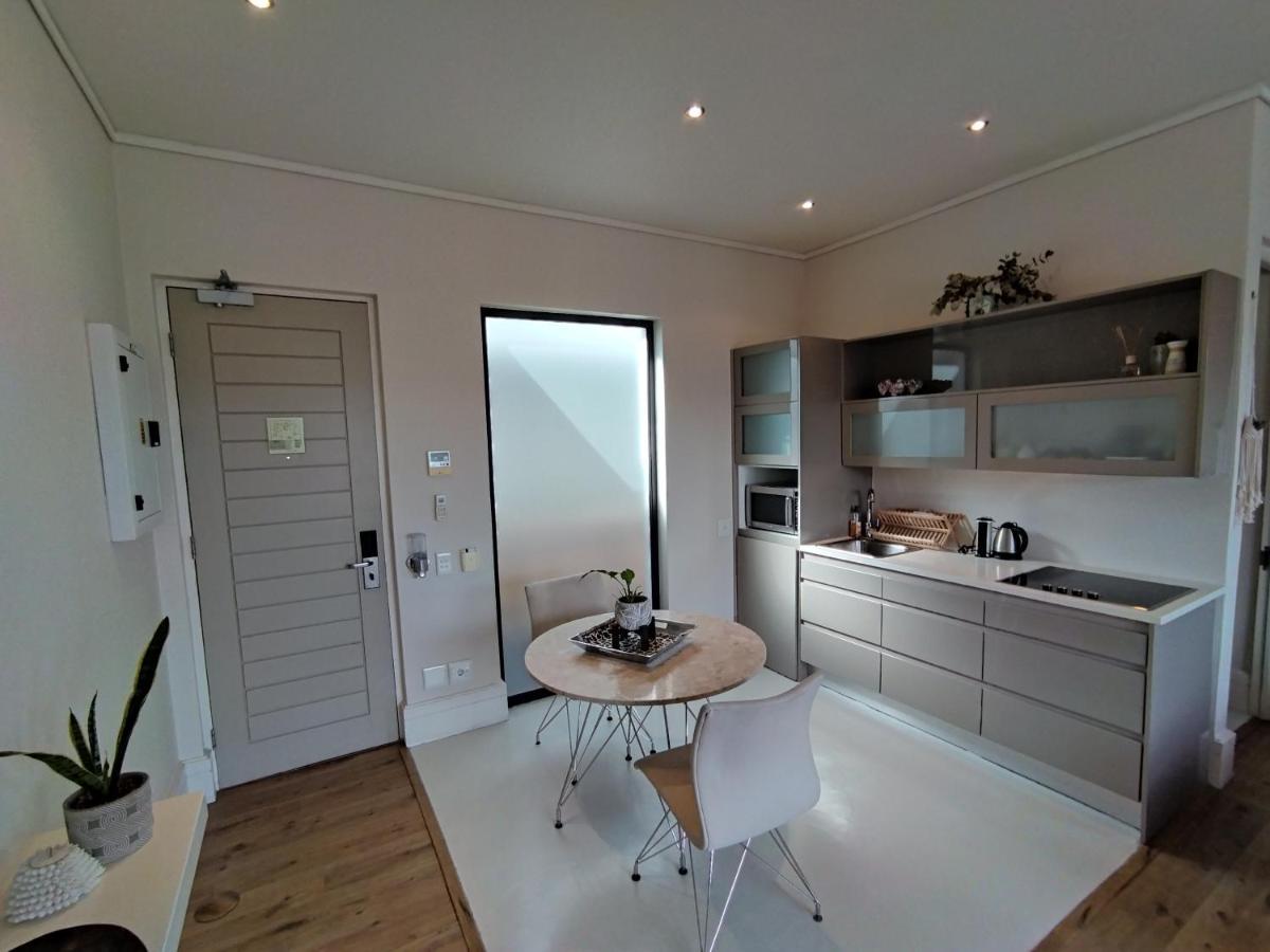 210 Gallery Luxury Studio Apartment Knysna Luaran gambar